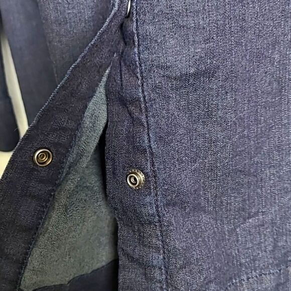 Motto Dark Wash Denim Top with Shirred Elastic, Hidden Snap Buttons, Size Small - Picture 6 of 11